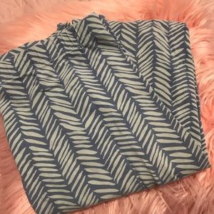 Threads 4 Thought gray and blue leggings